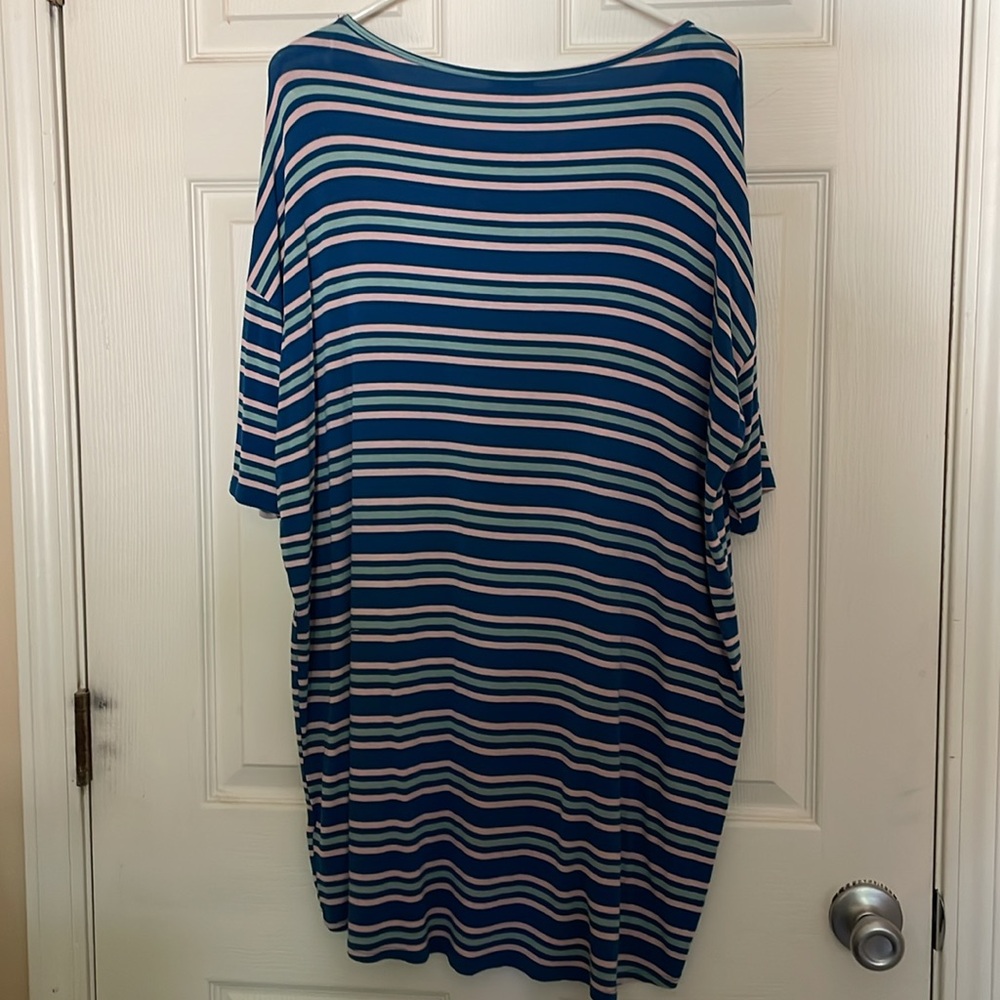 Lularoe - Picture 2 of 3